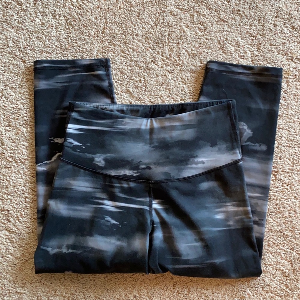 Old Navy Capri Ombré Leggings